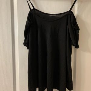 Off the shoulder Tshirt